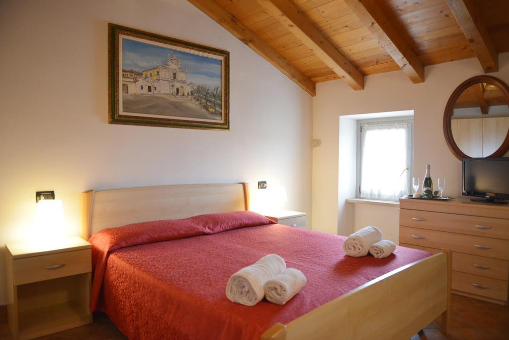 Antiche Mura Casa Vacanze Puegnago Buitenkant foto